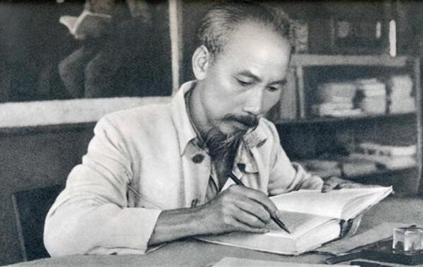 chu-tich-ho-chi-minh